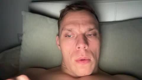 Snapshot of alexfit96 chatting on 11/04/25, 11:37 alexfit96 online show from 11/04/25, 11:37