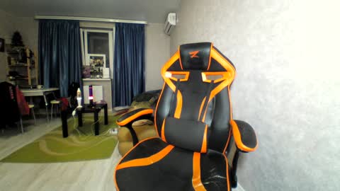 Alex online show from 01/19/25, 04:04