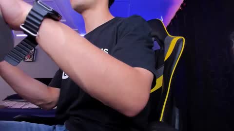 alexgiraldo__ online show from 10/19/25, 01:12