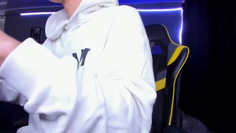 alexgiraldo__ online show from 11/04/25, 12:37