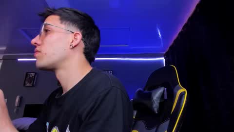 alexgiraldo__ online show from 11/08/25, 12:16