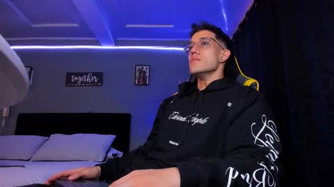 alexgiraldo__ online show from 12/02/25, 11:48