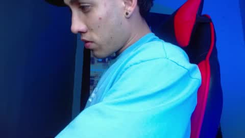 alexgiraldo__ online show from 05/07/26, 02:06