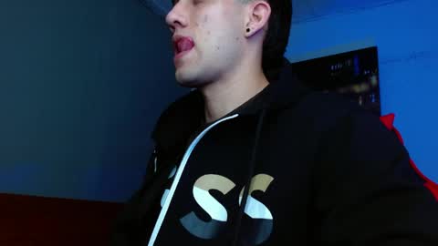 alexgiraldo__ online show from 06/07/26, 03:21