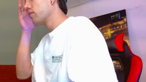 alexgiraldo__ online show from 06/20/26, 01:25