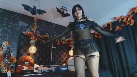 Snapshot of alexhoe_ chatting on 10/05/25, 06:39 Alex online show from 10/05/25, 06:39