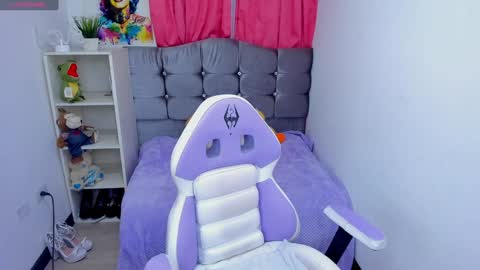 alexia_dussan online show from 12/03/24, 12:35