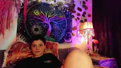 Alex online show from 10/21/25, 03:35