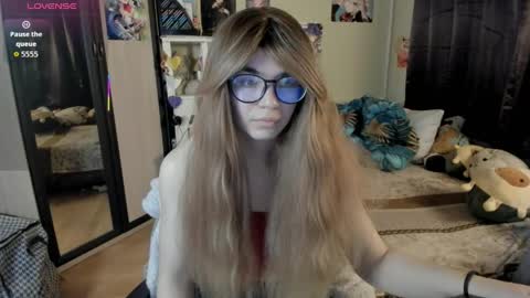 Snapshot of alexiamaiex chatting on 04/13/26, 02:06 alexiamaiex online show from 04/13/26, 02:06