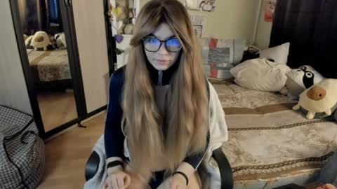 Snapshot of alexiamaiex chatting on 04/25/26, 01:41 alexiamaiex online show from 04/25/26, 01:41