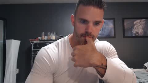 Snapshot of alexiarain chatting on 10/07/25, 02:58 Alex online show from 10/07/25, 02:58