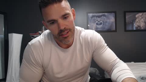 Snapshot of alexiarain chatting on 10/08/25, 03:31 Alex online show from 10/08/25, 03:31