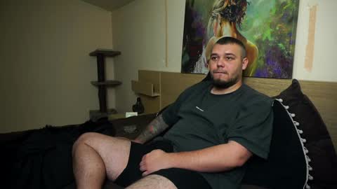 Snapshot of alexirr chatting on 12/17/24, 11:16 Alex online show from 12/17/24, 11:16