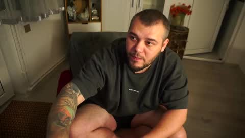 Snapshot of alexirr chatting on 02/16/25, 08:33 Alex online show from 02/16/25, 08:33