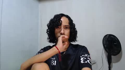 Snapshot of alexis21_ chatting on 03/07/26, 09:50 Alexis online show from 03/07/26, 09:50