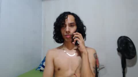 Snapshot of alexis21_ chatting on 03/14/26, 07:14 Alexis online show from 03/14/26, 07:14