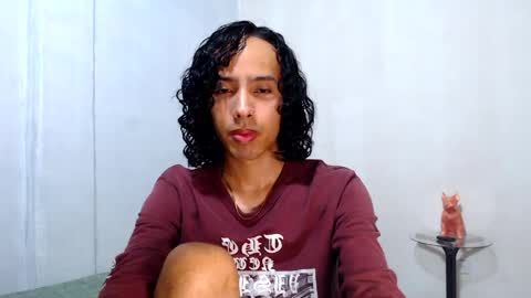 Snapshot of alexis21_ chatting on 04/29/26, 11:47 Alexis online show from 04/29/26, 11:47