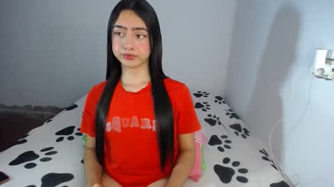 Snapshot of alexis_brown11 chatting on 05/04/26, 04:08 -- ALEXIS -- online show from 05/04/26, 04:08