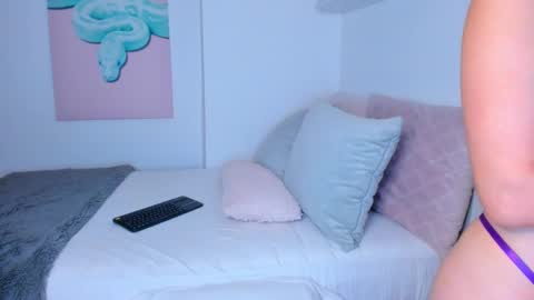 Alexiis 3 online show from 02/15/25, 12:37