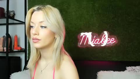 alexisbanx online show from 05/06/26, 03:17