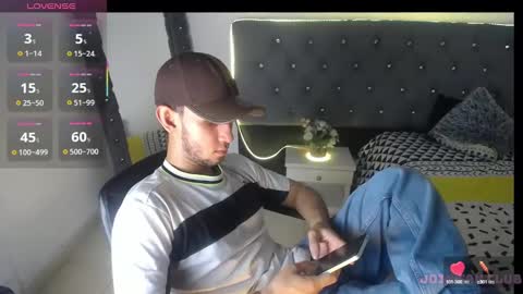 Snapshot of alexiscollinss chatting on 03/09/25, 02:50 alexiscollinss online show from 03/09/25, 02:50