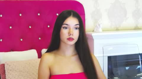 Snapshot of alexisdevine chatting on 10/11/25, 04:22 alexisdevine online show from 10/11/25, 04:22