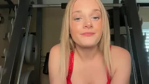 Snapshot of alexispaige06 chatting on 12/04/25, 10:29 alexispaige06 online show from 12/04/25, 10:29