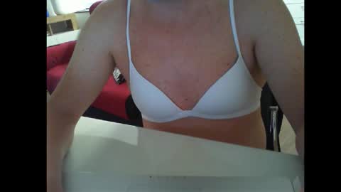 Alexia online show from 10/10/25, 06:34