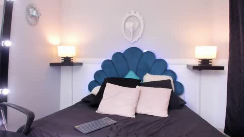 Snapshot of alexjaccob chatting on 09/19/25, 12:50 Alex Jaccob online show from 09/19/25, 12:50