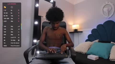 Snapshot of alexjaccob chatting on 10/11/25, 01:31 Alex Jaccob online show from 10/11/25, 01:31