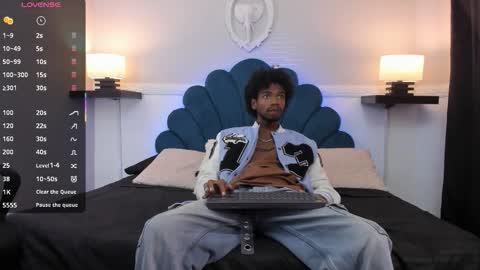 Snapshot of alexjaccob chatting on 10/29/25, 11:23 Alex Jaccob online show from 10/29/25, 11:23