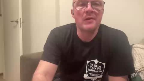 Snapshot of alexmale281 chatting on 12/02/25, 01:00 MrAM online show from 12/02/25, 01:00