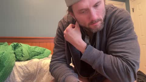 Snapshot of alexmanndickerson chatting on 12/25/24, 02:02 Alex Mann online show from 12/25/24, 02:02