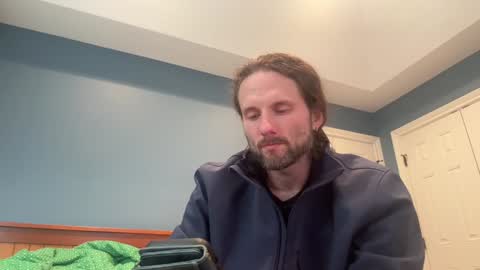 Snapshot of alexmanndickerson chatting on 01/04/25, 04:32 Alex Mann online show from 01/04/25, 04:32