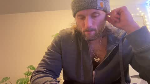 Snapshot of alexmanndickerson chatting on 01/17/25, 02:29 Alex Mann online show from 01/17/25, 02:29