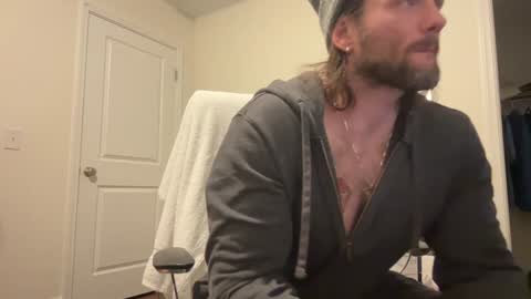 Snapshot of alexmanndickerson chatting on 01/21/25, 12:36 Alex Mann online show from 01/21/25, 12:36