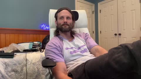 Snapshot of alexmanndickerson chatting on 01/30/25, 03:29 Alex Mann online show from 01/30/25, 03:29