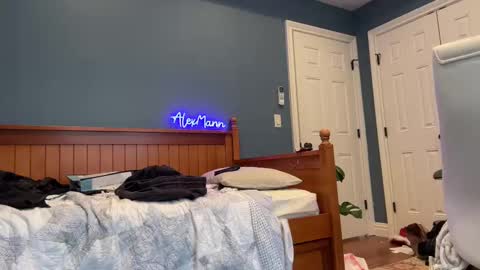 Snapshot of alexmanndickerson chatting on 03/04/25, 05:24 Alex Mann online show from 03/04/25, 05:24