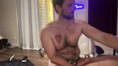 Snapshot of alexmanndickerson chatting on 09/22/25, 03:08 Alex Mann online show from 09/22/25, 03:08