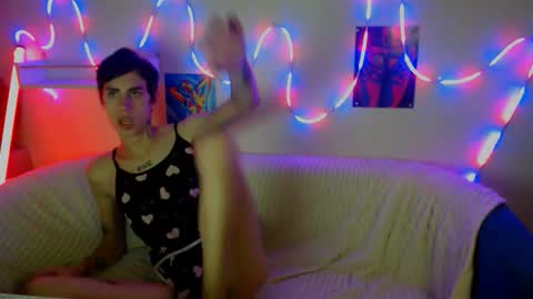 Snapshot of alexnaughty14 chatting on 09/29/25, 09:14 alexnaughty14 online show from 09/29/25, 09:14