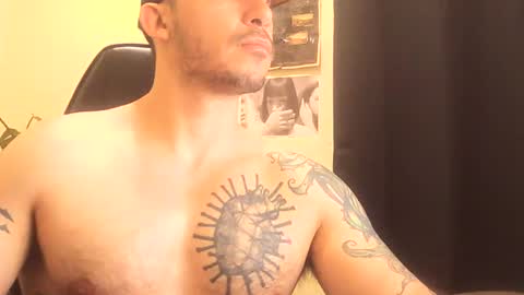 Snapshot of alexopenmind21 chatting on 04/04/26, 08:28 Alexxx online show from 04/04/26, 08:28