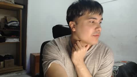 Snapshot of alexriversx chatting on 05/03/26, 05:30 Alexander online show from 05/03/26, 05:30