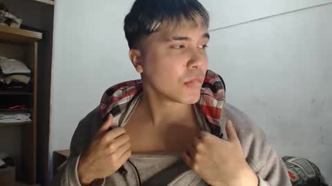 Snapshot of alexriversx chatting on 05/07/26, 02:55 Alexander online show from 05/07/26, 02:55