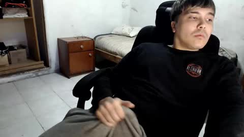 Snapshot of alexriversx chatting on 06/01/26, 03:47 Alexander online show from 06/01/26, 03:47