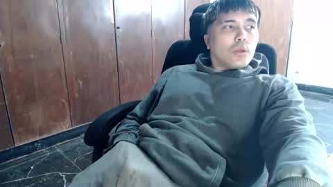 Snapshot of alexriversx chatting on 06/15/26, 03:03 Alexander online show from 06/15/26, 03:03