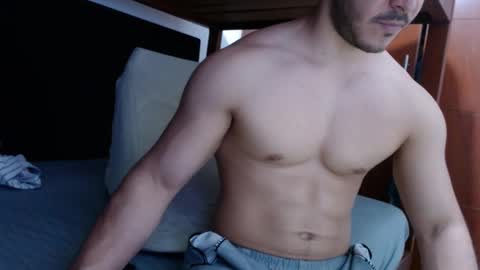 Snapshot of alexsb1998 chatting on 02/02/25, 01:45 alexsb1998 online show from 02/02/25, 01:45