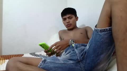 Snapshot of alexsexy1405 chatting on 01/11/26, 10:59 alexsexy1405 online show from 01/11/26, 10:59
