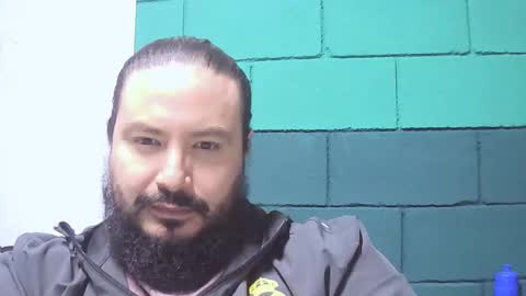 Snapshot of alextambet chatting on 04/20/26, 12:52 alextambet online show from 04/20/26, 12:52