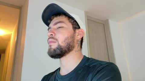 Snapshot of alextwunkk chatting on 04/04/26, 04:11 Alex online show from 04/04/26, 04:11