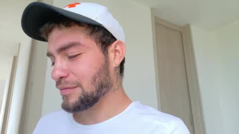 Snapshot of alextwunkk chatting on 04/13/26, 08:25 Alex online show from 04/13/26, 08:25